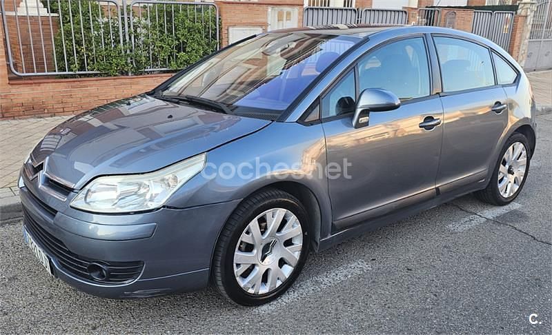 Gris / plata Usado 2005 Citroën C4 VTR Sport Berlina | 2499 € (Buen precio) - Imagen 1/4
