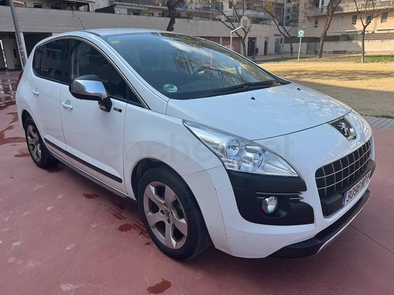 Usado Peugeot 3008 Style 120 CV (88 kW) 2013 Blanco Familiar