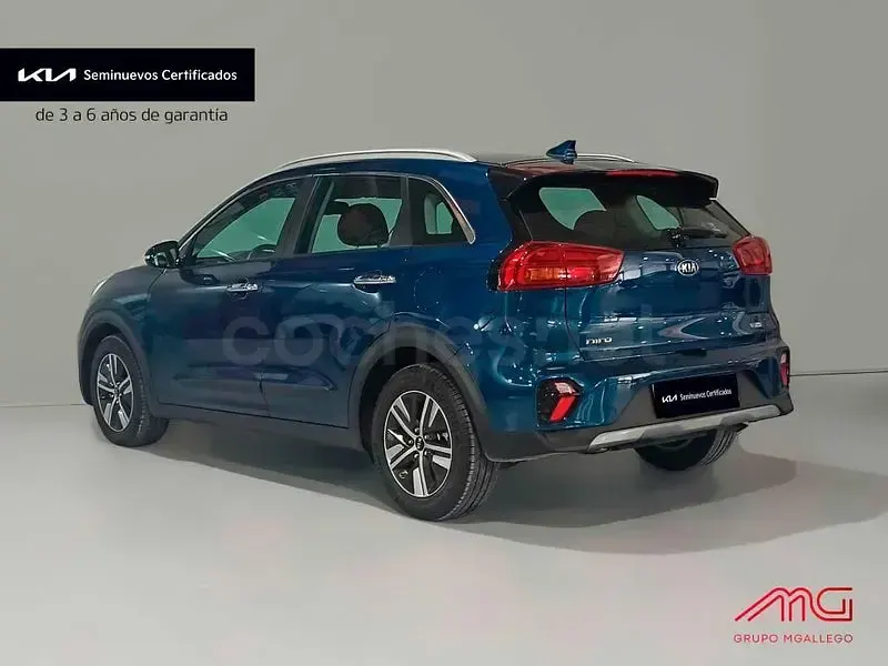 Usado Kia Niro 141 CV (103 kW) 2022 Azul SUV