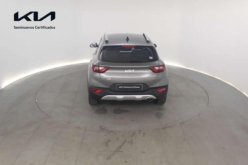 Usado Kia Stonic 101 CV (74 kW) 2025 Gris SUV