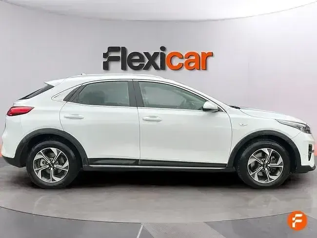 Usado Kia XCeed 120 CV (88 kW) 2022 Blanco SUV