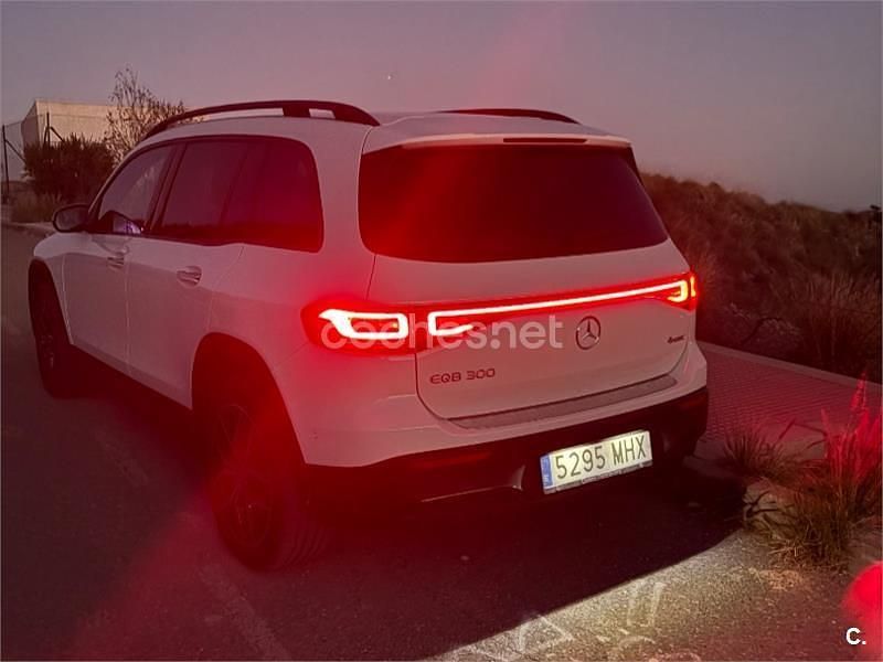 Usado Mercedes EQB300 220 kW (300 CV) 2023 Eléctrico SUV