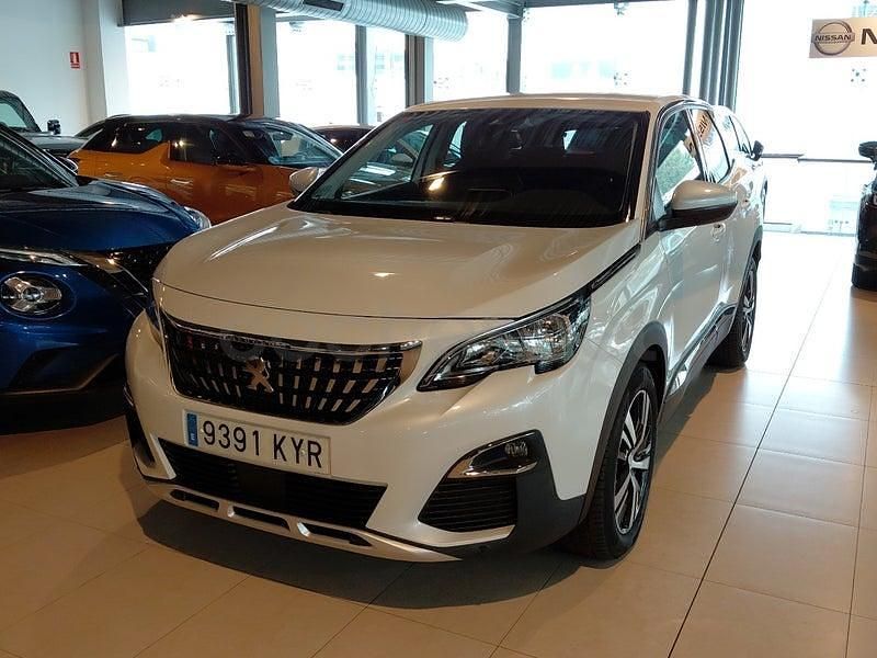 Usado Peugeot 3008 Allure 130 CV (95 kW) 2019 Blanco SUV