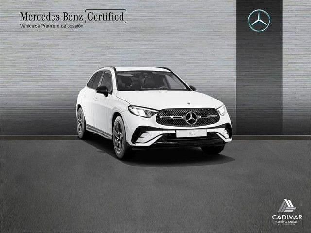 Usado Mercedes GLC220 AMG line 197 CV (144 kW) 2025 Blanco polar SUV