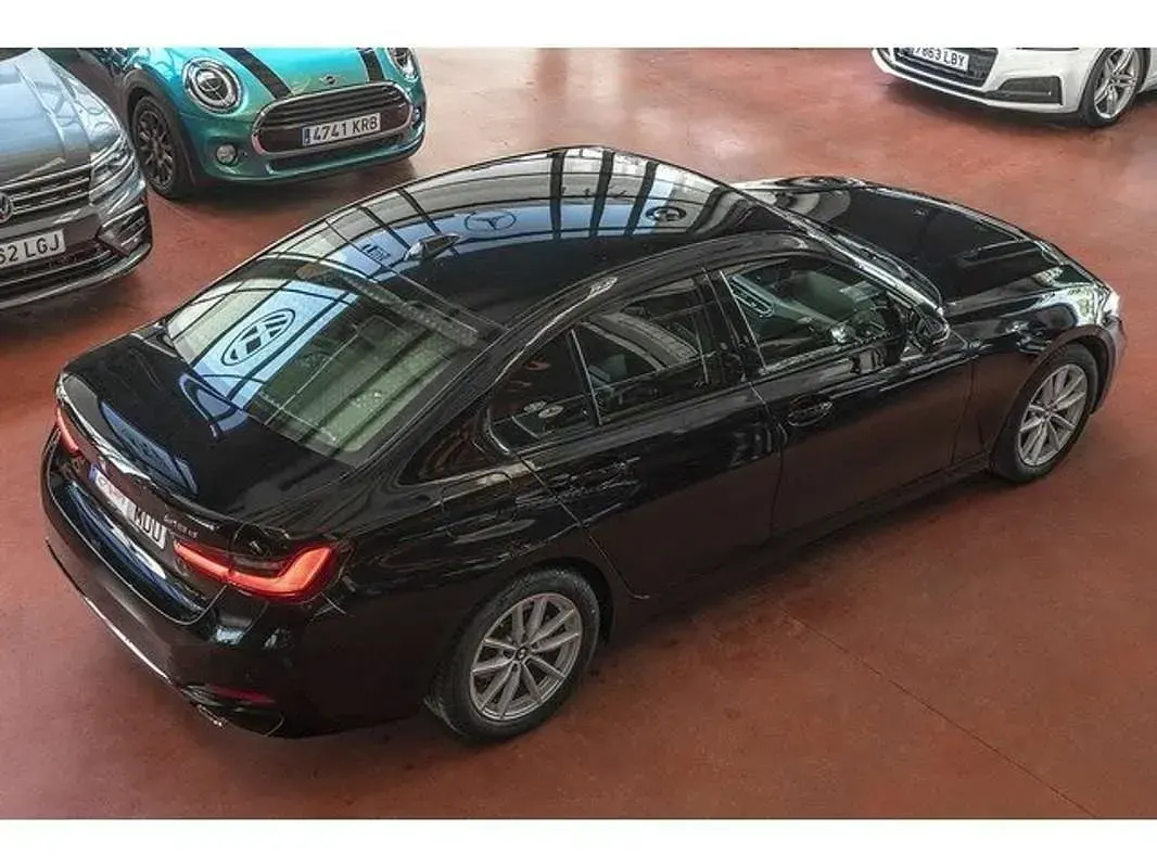 Używany BMW 318 Sport Line 150 KM (110 kW) 2022 Czarny Sedan/Limuzyna