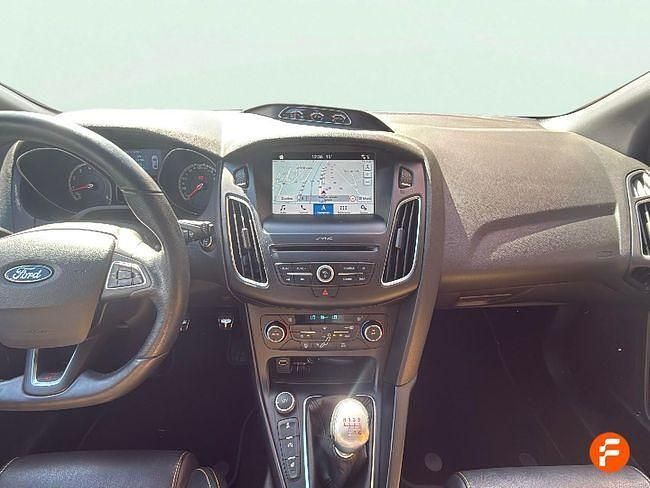 Usado Ford Focus ST 250 CV (183 kW) 2018 Amarillo