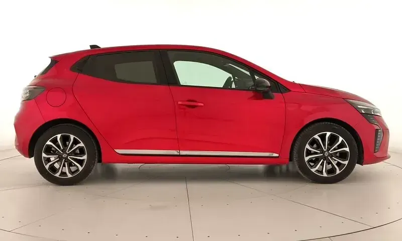 Usado Renault Clio V Techno 100 CV (73 kW) 2025 Rojo Berlina