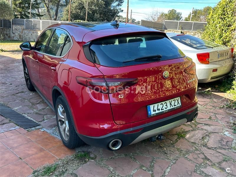 Rojo Usado 2019 Alfa Romeo Stelvio Executive SUV | 28.500 € (Precio justo) - Imagen 1/4
