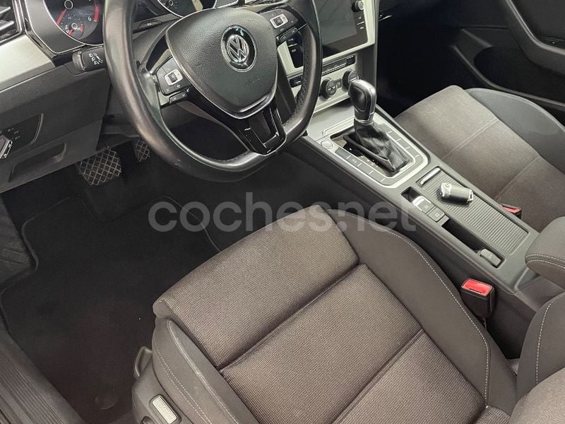 Usado VW Passat Advance 150 CV (110 kW) 2019 Negro Berlina