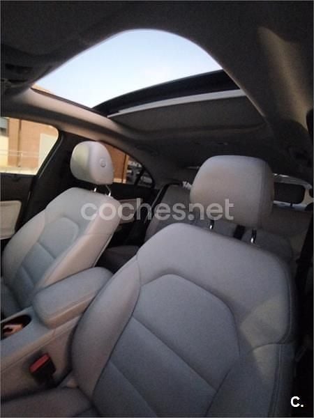 Usado Mercedes CLA200 136 CV (100 kW) 2017 Gris / plata Berlina