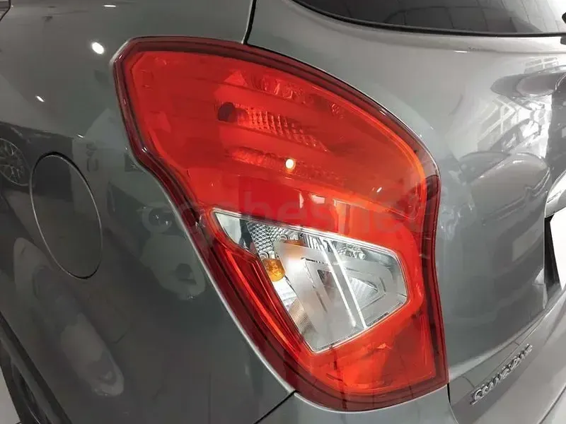 Usado SsangYong Korando 149 CV (109 kW) 2014 Beige SUV