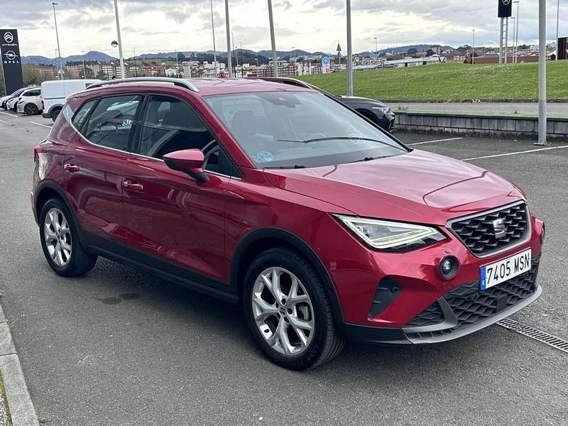 Usado Seat Arona FR 116 CV (85 kW) 2024 Rojo SUV