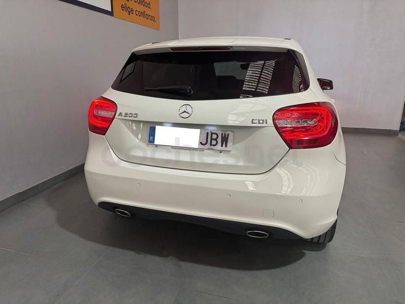 Usado Mercedes A200 Style 136 CV (100 kW) 2015 Blanco Berlina