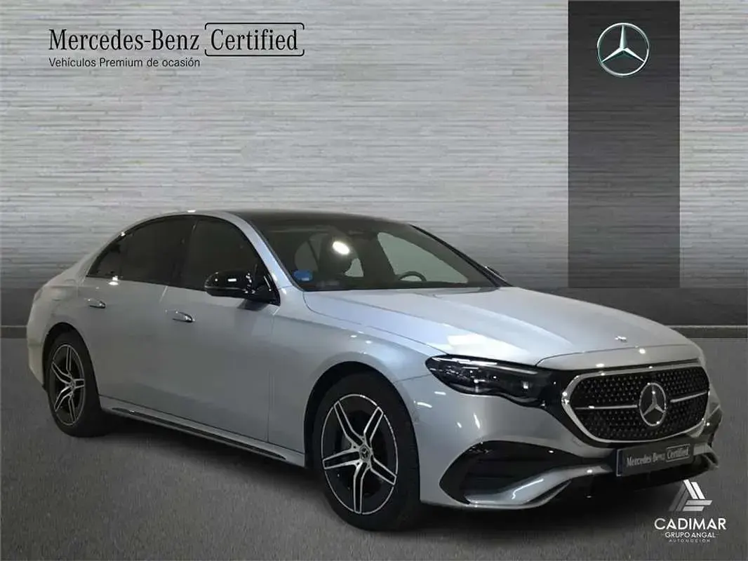 Usado Mercedes E300 313 CV (230 kW) 2024 Berlina