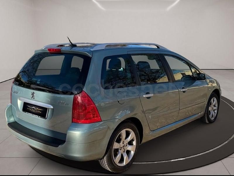 Usado Peugeot 307 136 CV (100 kW) 2006 Azul Familiar