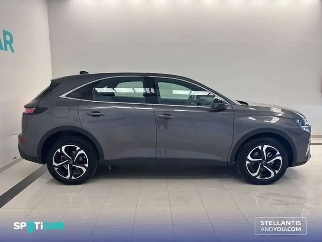 Usado DS Automobiles DS7 Crossback Bastille 129 CV (94 kW) 2023 Gris SUV