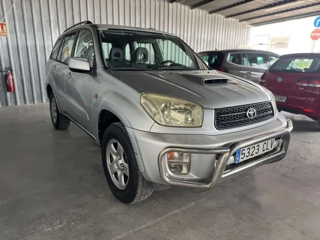 Usado Toyota RAV4 Luna 116 CV (85 kW) 2004 Gris SUV