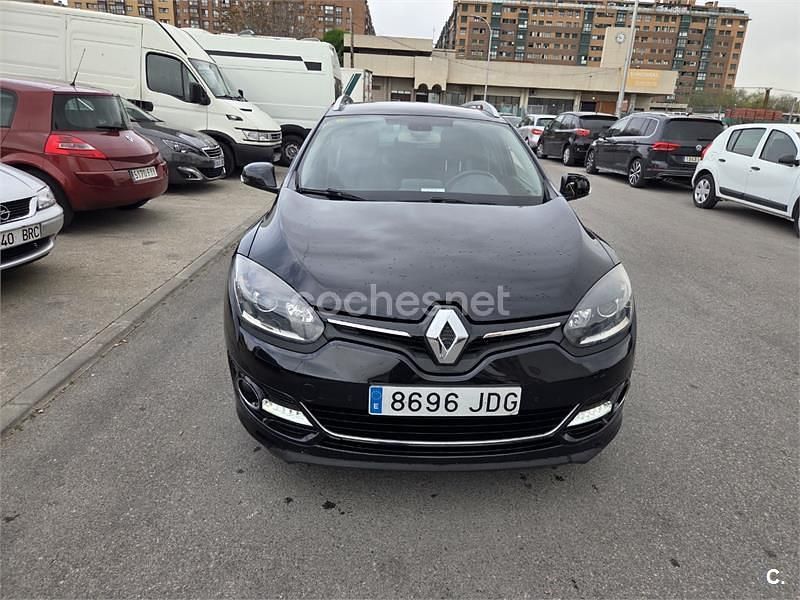 Usado Renault Mégane IV Bose Edition 130 CV (95 kW) 2016 Negro Berlina