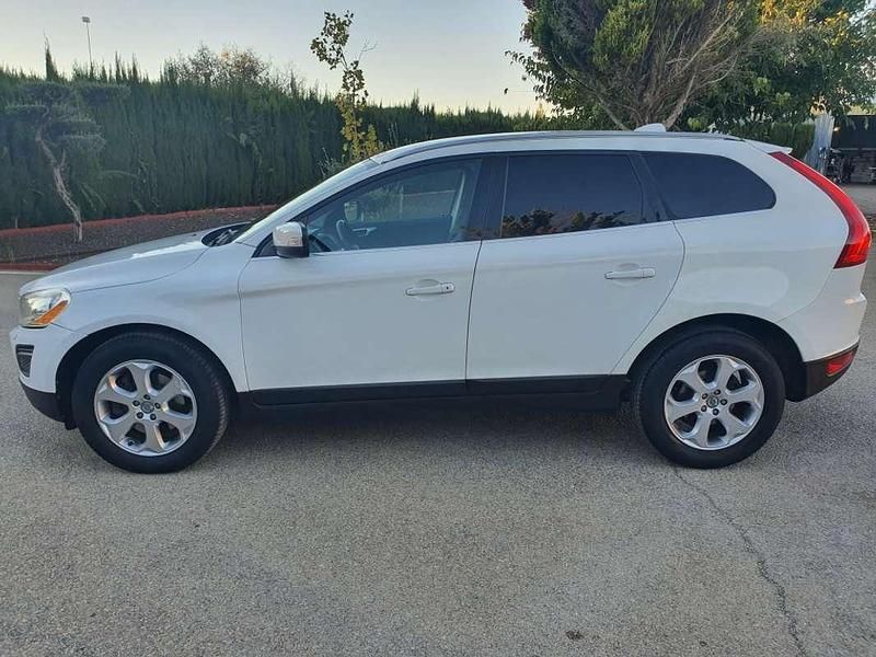 Używany Volvo XC60 Summum 163 KM (119 kW) 2011 Biały SUV