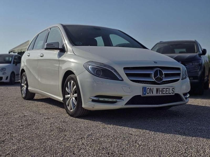 Blanco Usado 2012 Mercedes B200 Monovolumen | 11.500 € (Precio justo) - Imagen 1/4