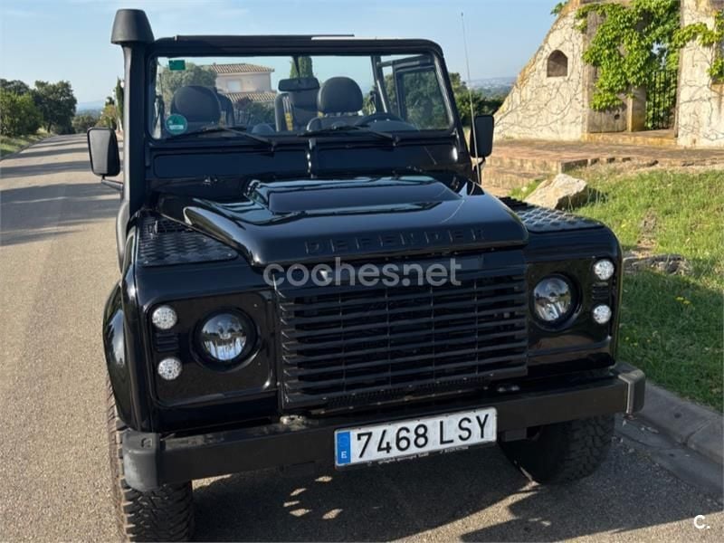 Negro Usado 2013 Land Rover Defender SUV | 59.000 € - Imagen 1/4