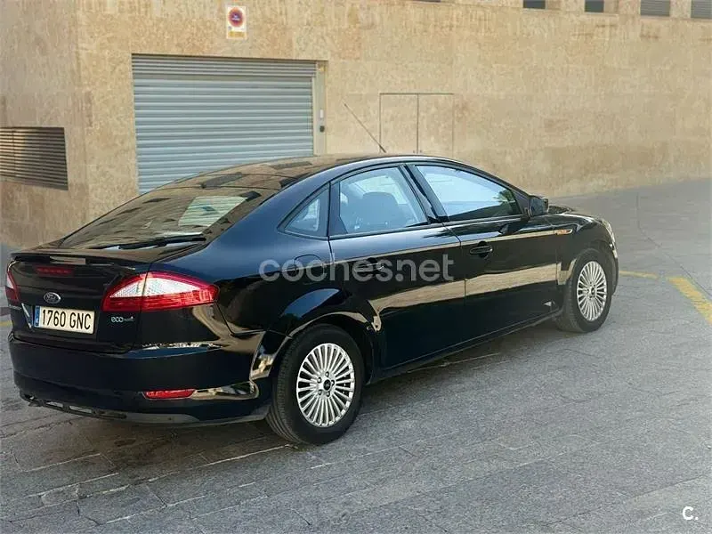 Usado Ford Mondeo 125 CV (91 kW) 2009 Negro Berlina