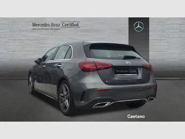 Usado Mercedes A200 150 CV (110 kW) 2025 Gris montaña