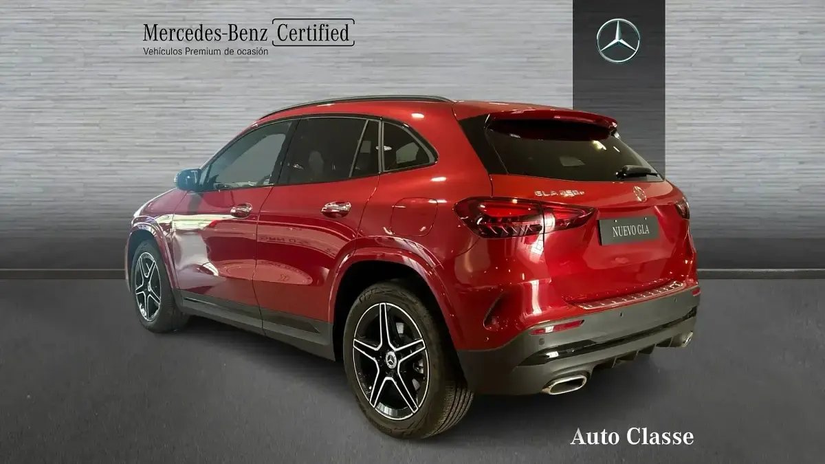 Nuevo Mercedes GLA200 150 CV (110 kW) 2026 Rojo SUV