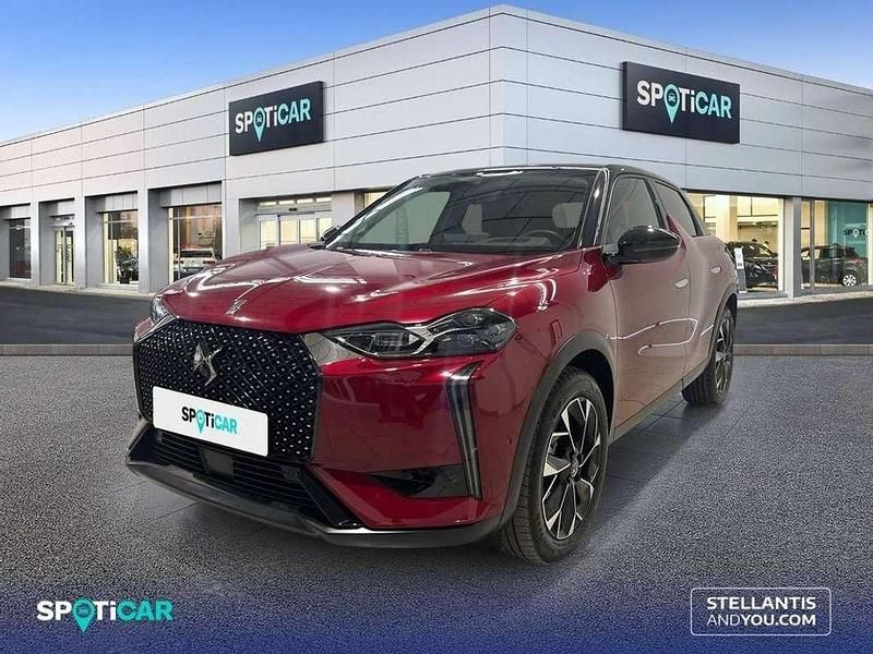 Rojo Usado 2024 DS Automobiles DS3 Crossback E-Tense Opera SUV | 28.495 € (Super precio) - Imagen 1/4