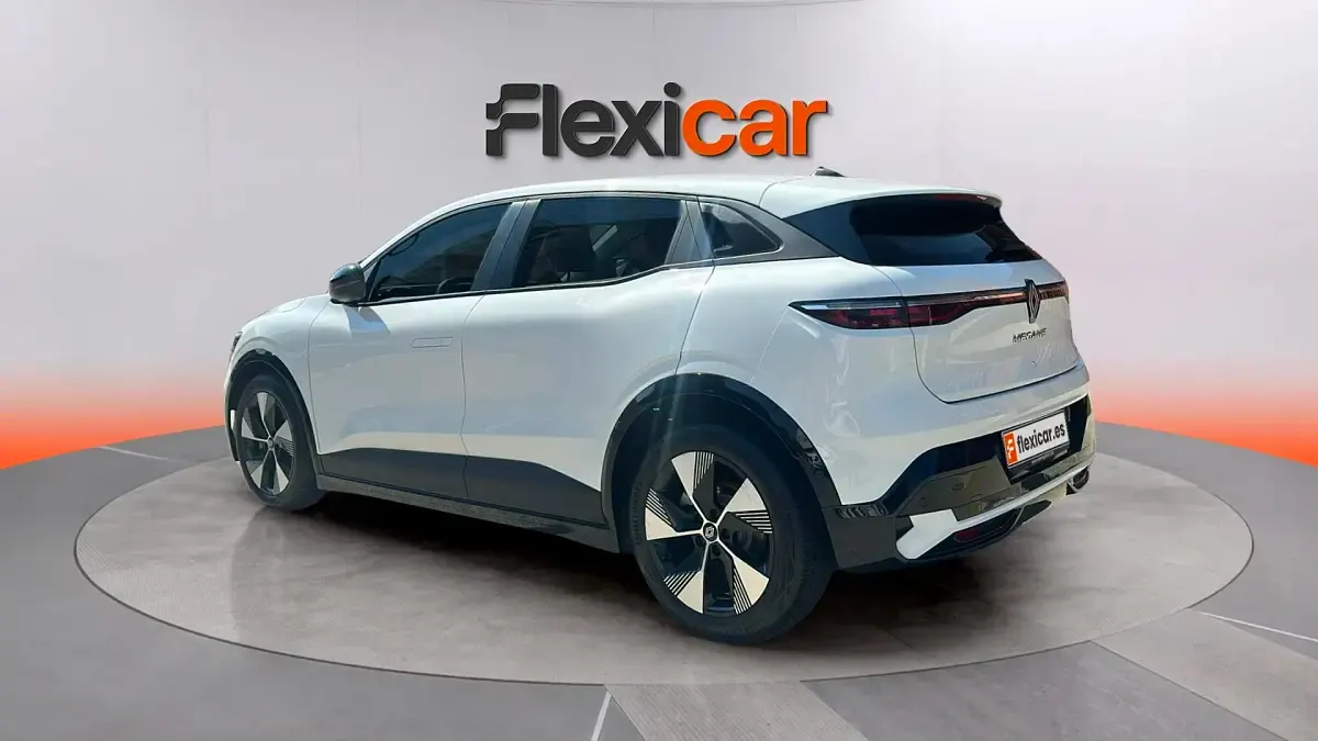 Usado Renault Megane E-Tech Techno 160 kW (218 CV) 2023 Blanco Berlina