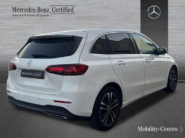 Usado Mercedes B200 Progressive 150 CV (110 kW) 2023 Blanco polar  pintura unicolor Utilitario