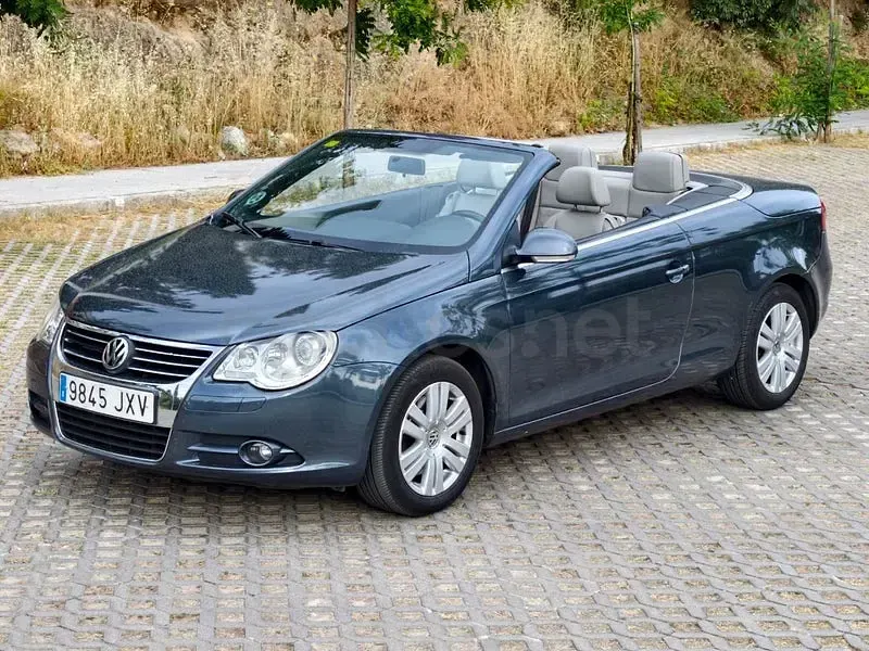Usado VW Eos Individual 140 CV (102 kW) 2007 Azul Descapotable
