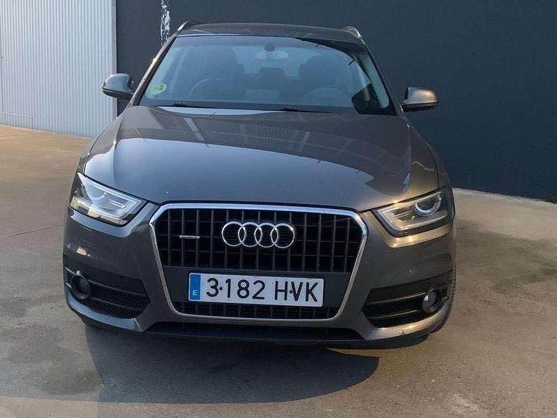 Usado Audi Q3 Ambiente 140 CV (102 kW) 2013 Gris SUV