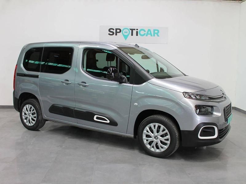 Usado Citroën Berlingo Feel 102 CV (75 kW) 2023 Gris Monovolumen