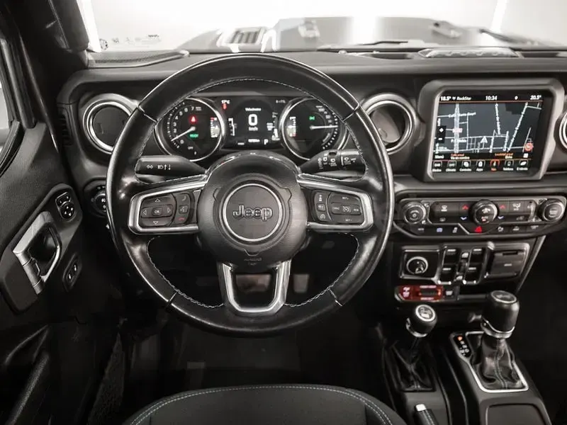 Usado Jeep Wrangler Rubicon 381 CV (280 kW) 2022 Gris / plata SUV