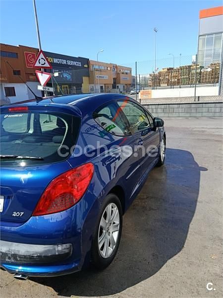 Usado Peugeot 207 GT 110 CV (80 kW) 2006 Azul Berlina