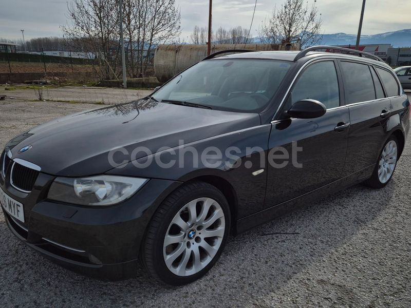 Negro Usado 2007 BMW 335 Familiar | 10.500 € (Precio justo) - Imagen 1/4