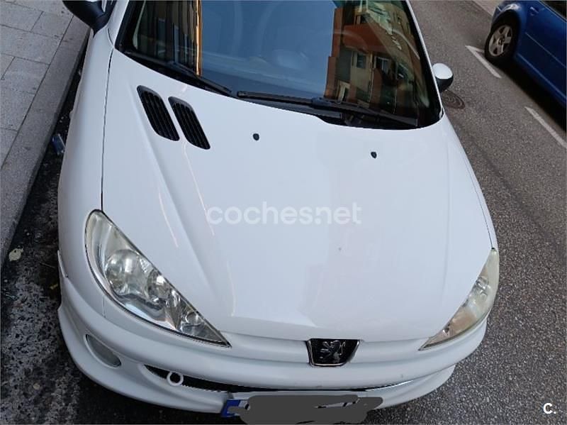 Blanco Usado 2006 Peugeot 206 Berlina | 2200 € (Precio justo) - Imagen 1/4