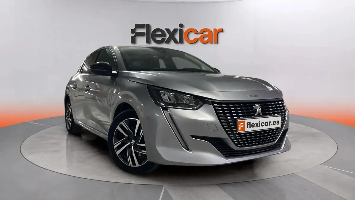 Usado Peugeot 208 Allure 101 CV (74 kW) 2023 Utilitario