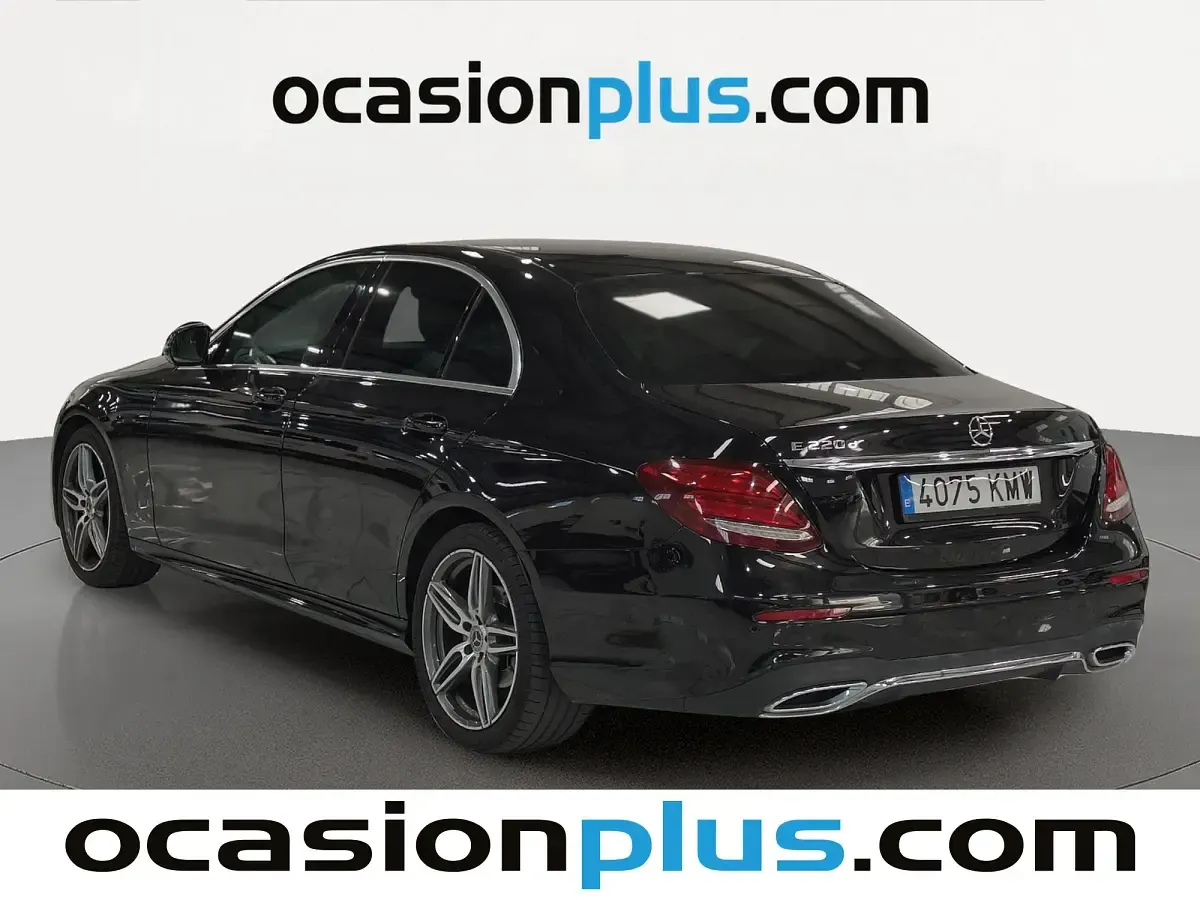 Usado Mercedes E220 194 CV (142 kW) 2018 Negro Berlina