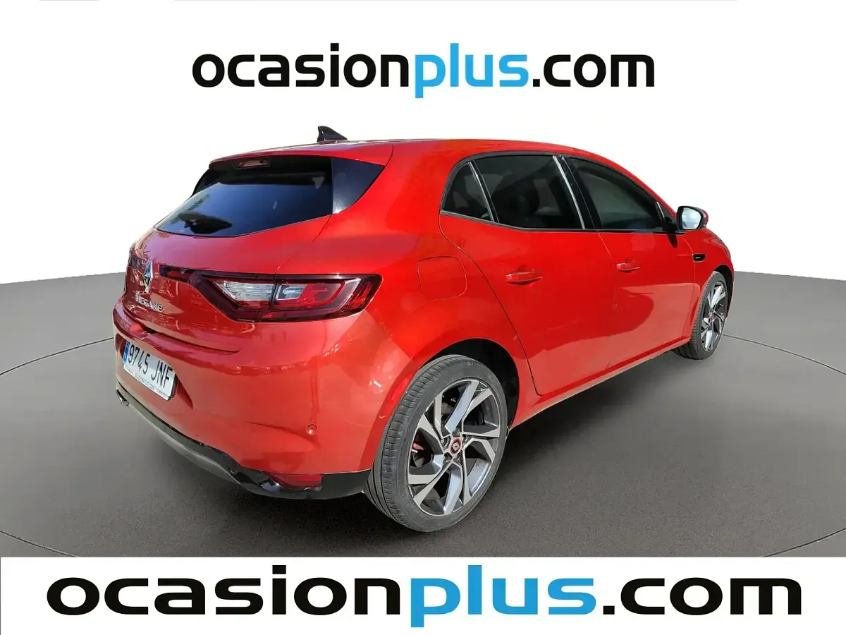 Usado Renault Mégane III Zen 132 CV (97 kW) 2016 Rojo Utilitario