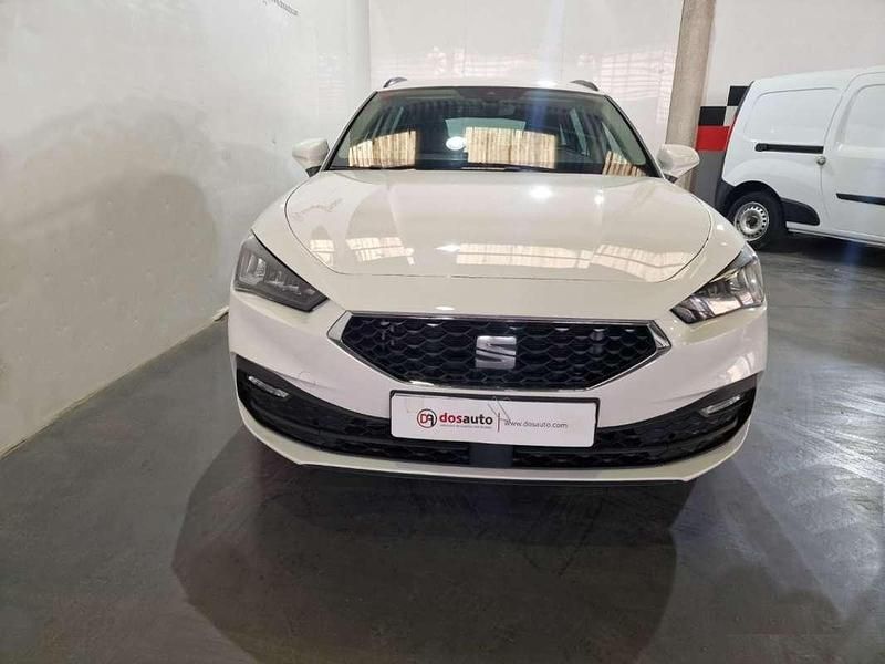 Usado Seat Leon ST Style 150 CV (110 kW) 2021 Blanco Familiar