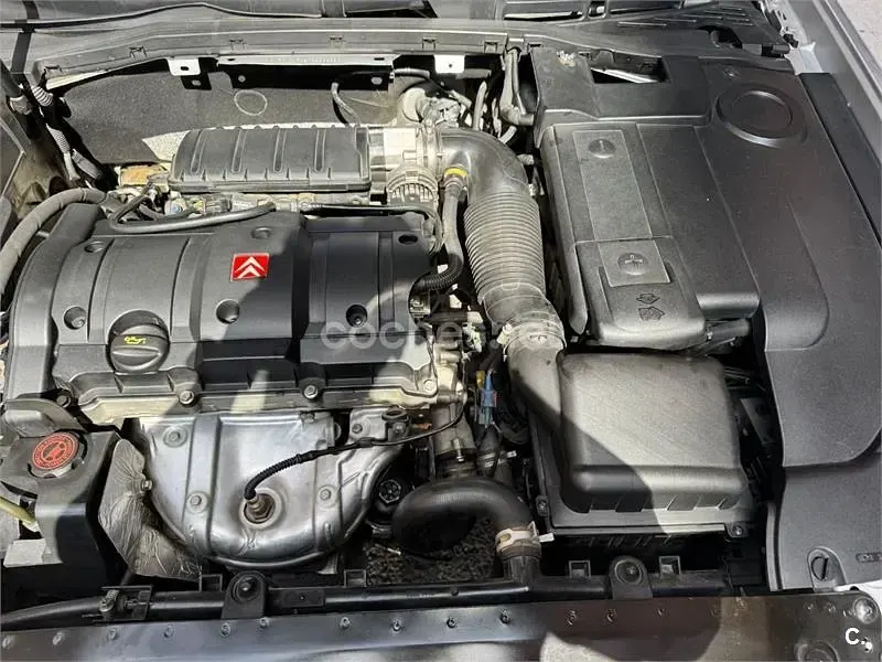 Usado Citroën Xsara Exclusive 110 CV (80 kW) 2001 Gris / plata Berlina