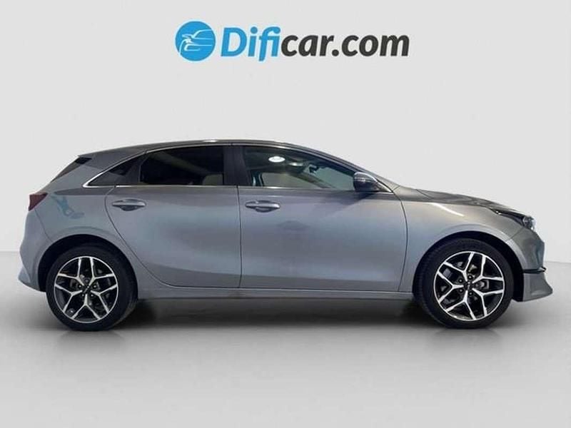 Usado Kia Ceed 162 CV (119 kW) 2023 Plateado Utilitario