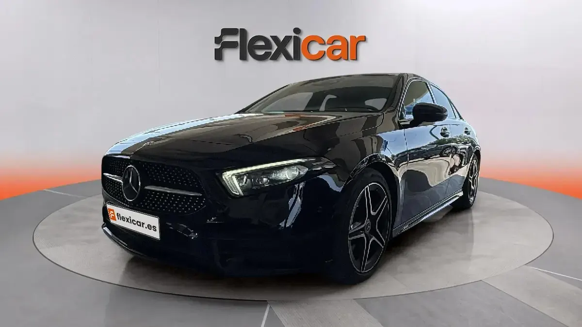Usado Mercedes A200 163 CV (119 kW) 2021 Negro Berlina