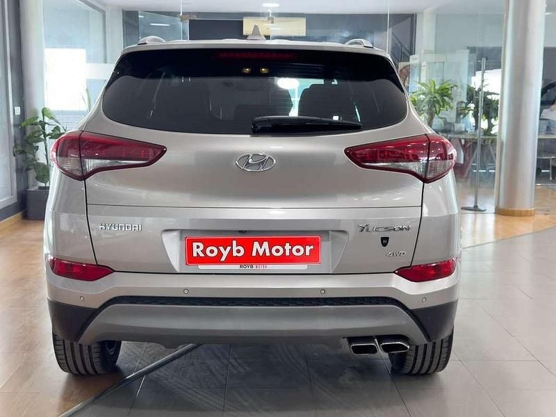 Usado Hyundai Tucson Style 185 HP (136 kW) 2016 Cinzento SUV