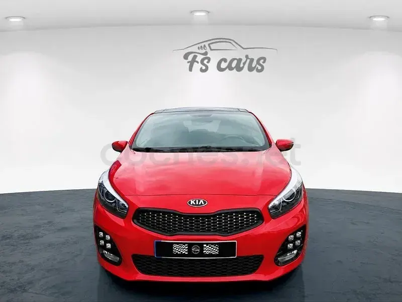 Usado Kia ProCeed GT-Line 136 CV (100 kW) 2018 Rojo Berlina