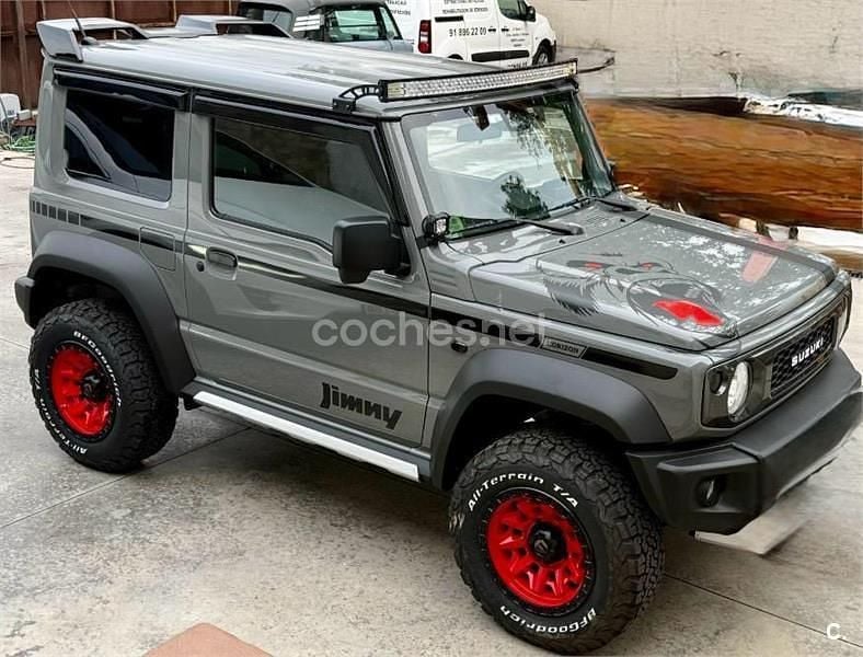 Gris / plata Usado 2024 Suzuki Jimny SUV | 49.900 € - Imagen 1/3