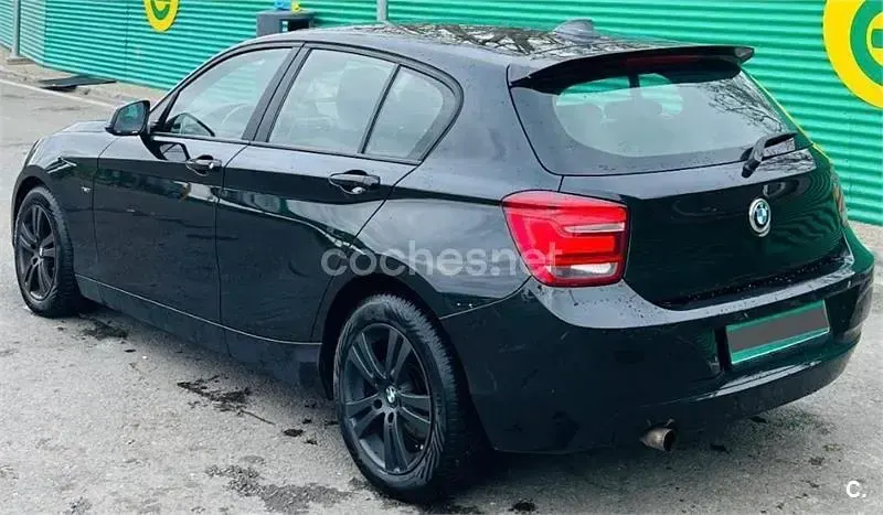 Usado BMW 116 Comfort Edition 136 CV (100 kW) 2014 Negro Utilitario
