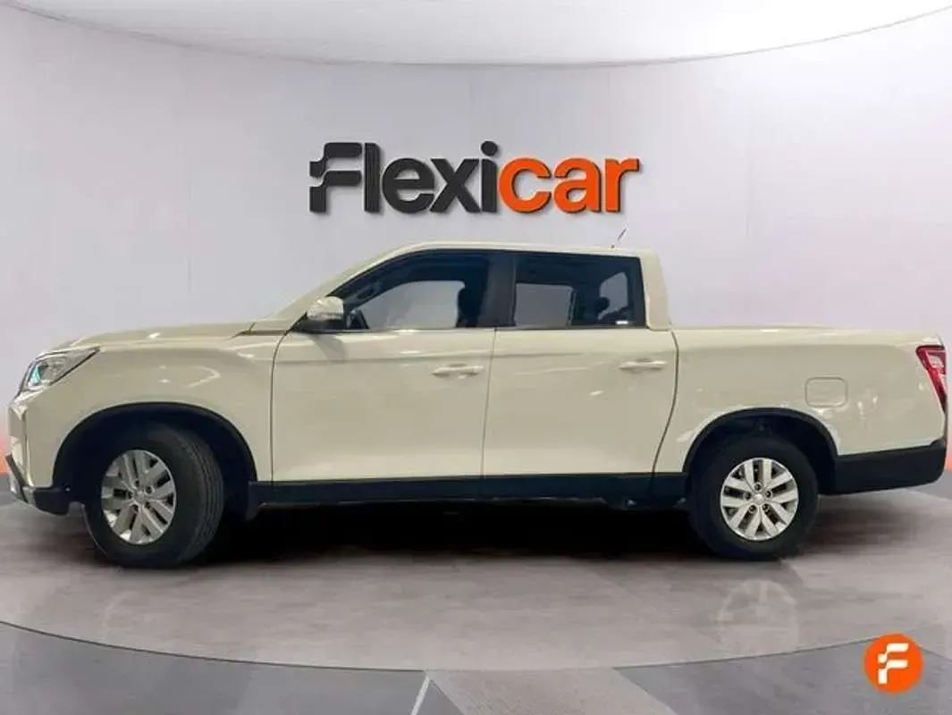 Usado SsangYong Musso 204 CV (150 kW) 2023 Blanco Pickup/Camioneta